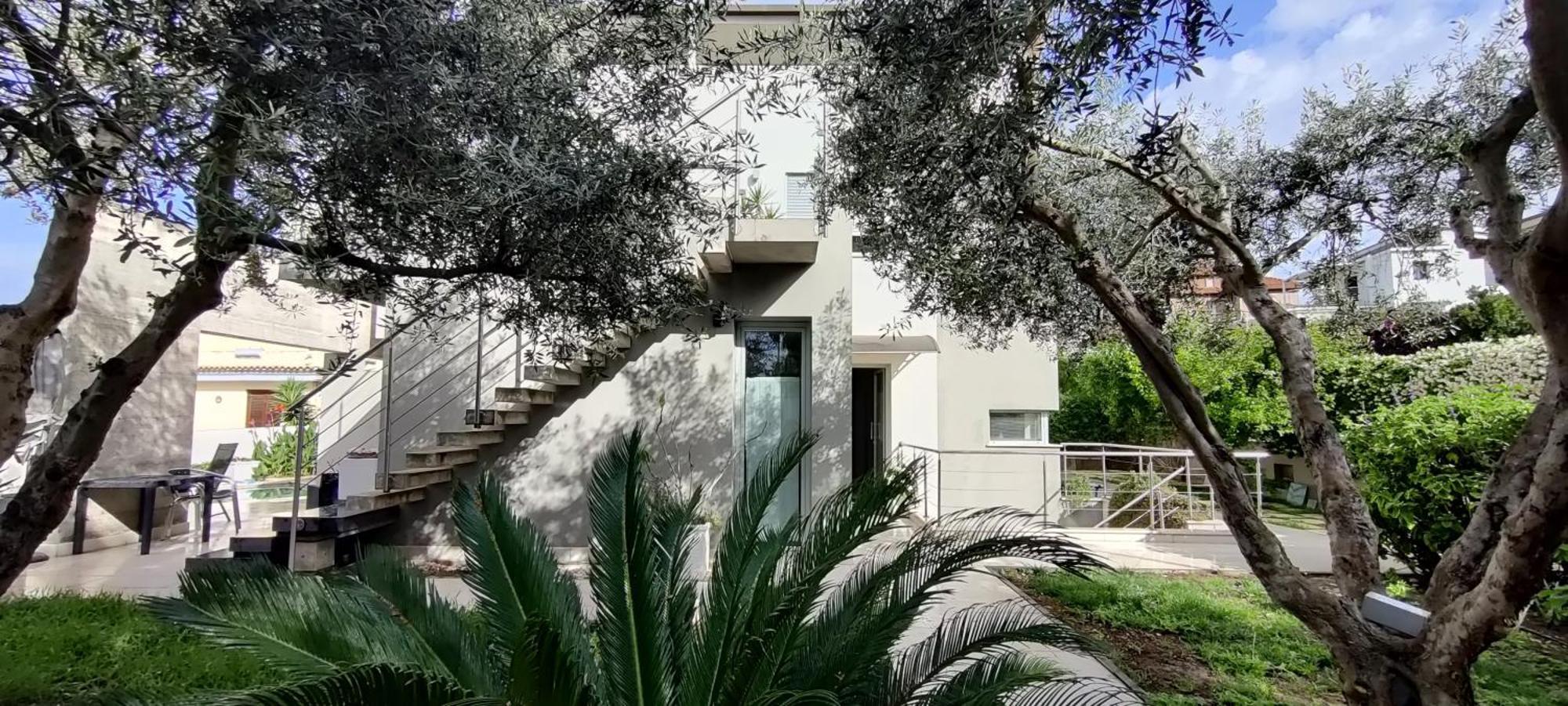 夸尔图-圣埃莱娜Art House Quartu - Margine Rosso住宿加早餐旅馆 外观 照片