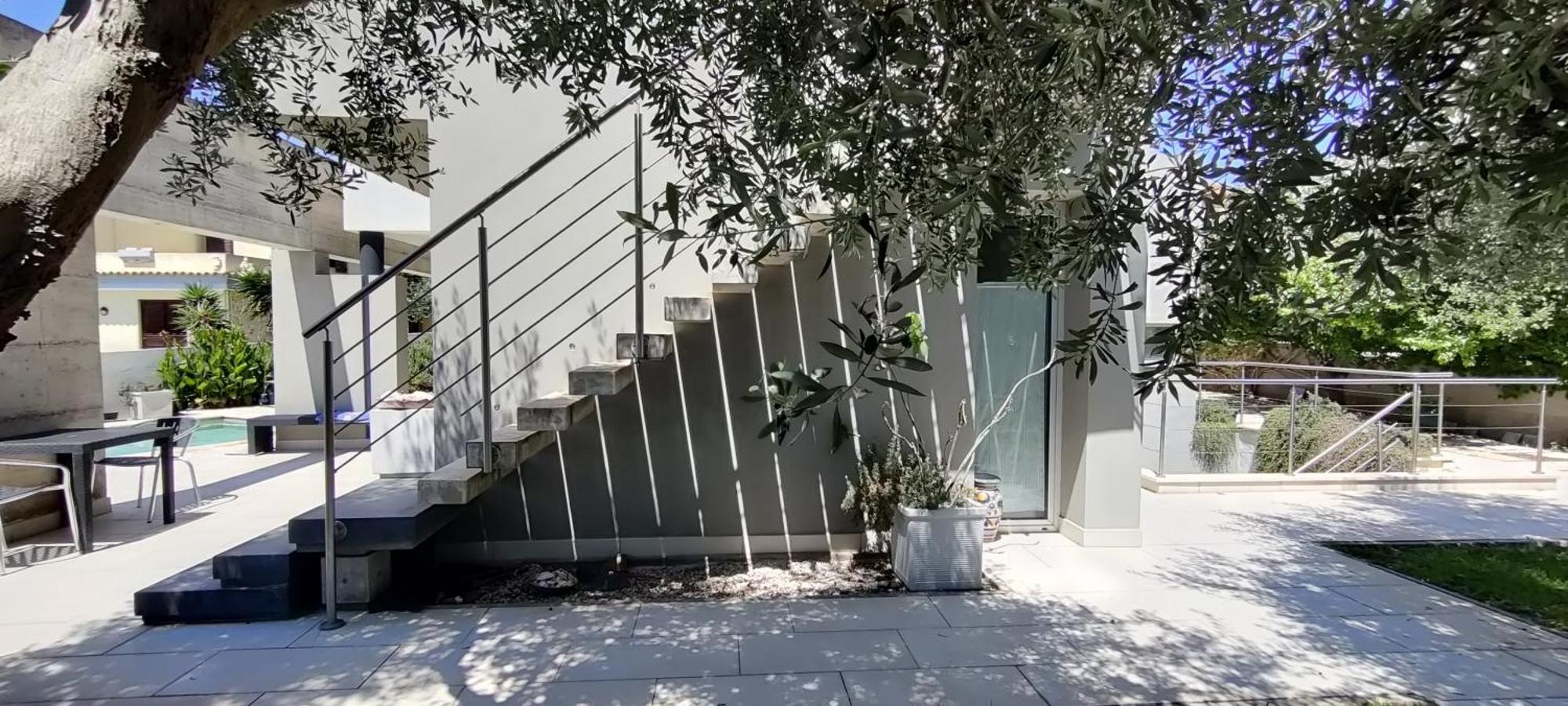 夸尔图-圣埃莱娜Art House Quartu - Margine Rosso住宿加早餐旅馆 外观 照片