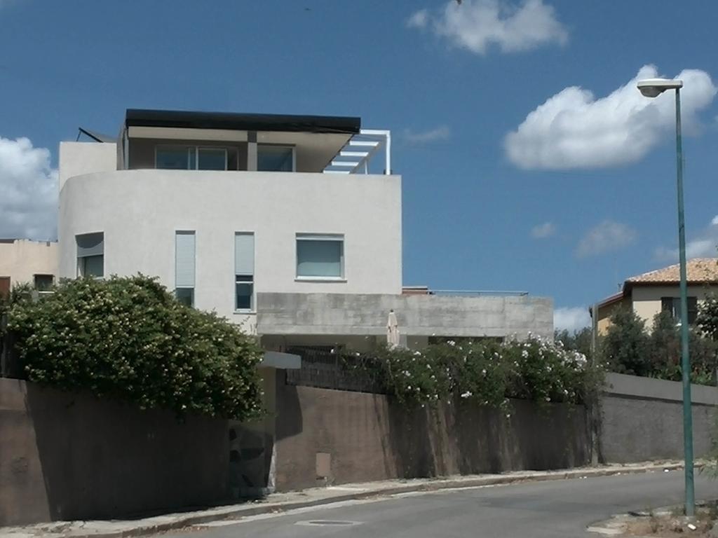 夸尔图-圣埃莱娜Art House Quartu - Margine Rosso住宿加早餐旅馆 客房 照片