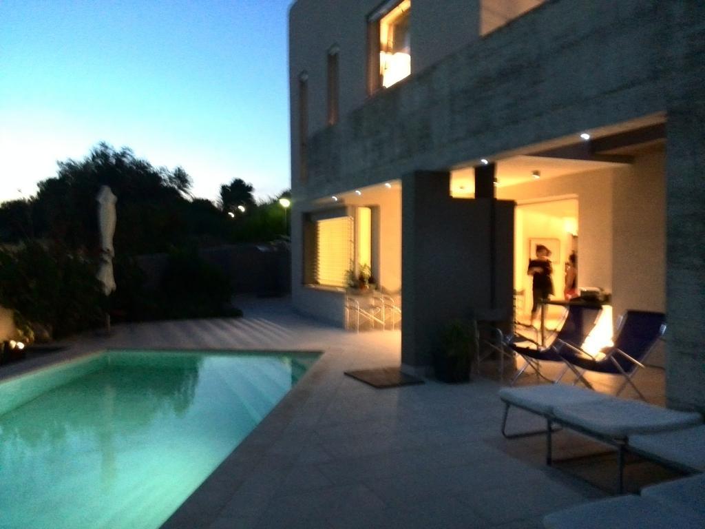 夸尔图-圣埃莱娜Art House Quartu - Margine Rosso住宿加早餐旅馆 客房 照片